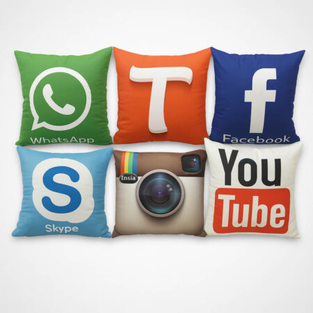 1372 - Logolu Yastık 29 x 29 cm